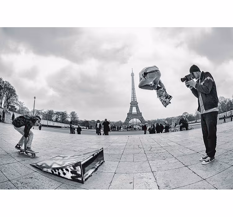 Papel mural París patinaje en la torre eiffel - TenVinilo