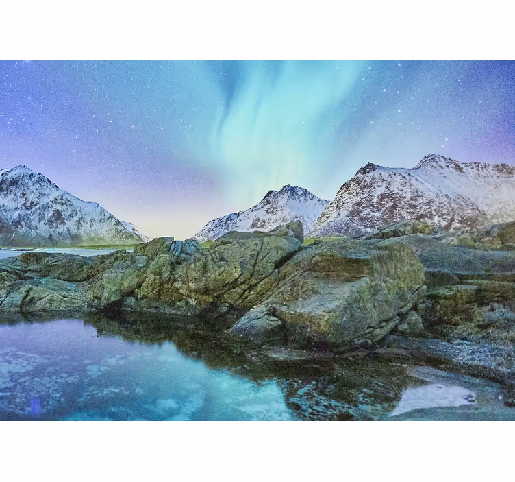 Papel mural paisajes reflejo de auroras boreales - TenVinilo