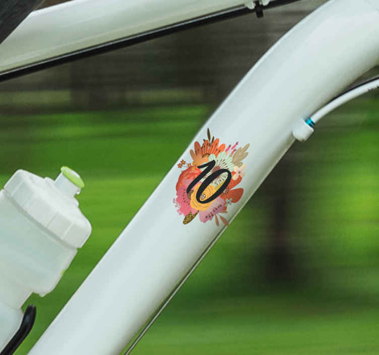 Vinilo bici Número y flor personalizables - TenVinilo