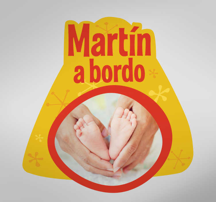 Adhesivo personalizable bebé a bordo - TenVinilo
