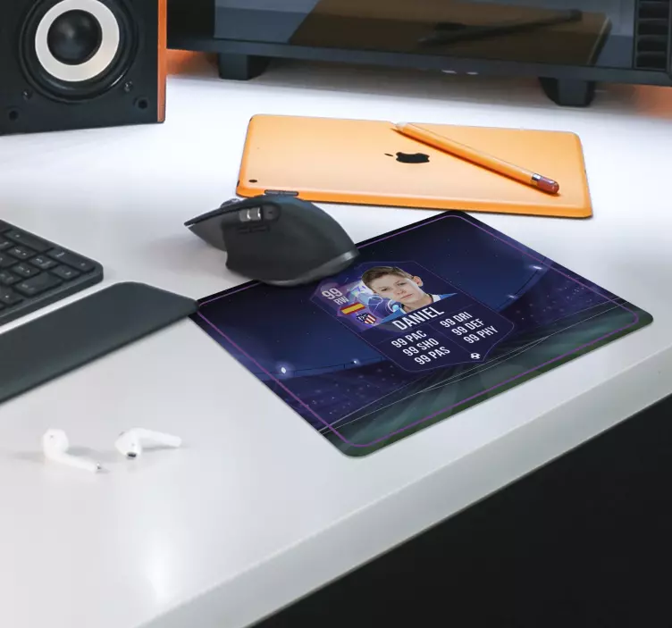 Alfombrilla gaming tarjeta de jugador de fútbol - TenVinilo