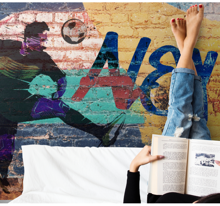 Mural graffiti jugador de fútbol en acción - TenVinilo