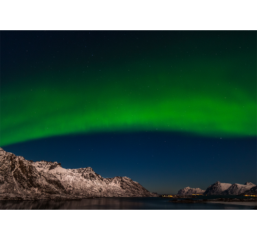 Papel mural naturaleza auroras boreales sobre montañas - TenVinilo