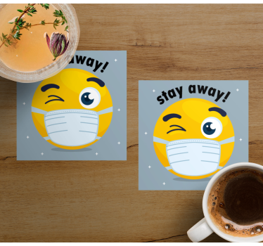Posavasos emoji guiñando un ojo con mascarilla - TenVinilo