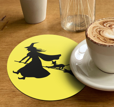 Posavasos halloween bruja en escoba - TenVinilo