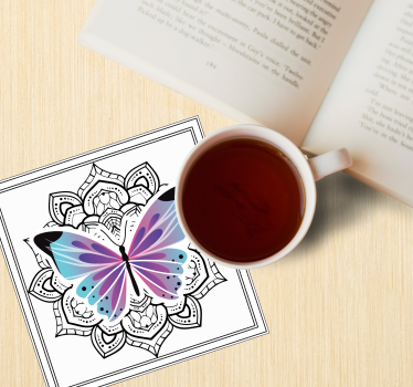 Posavasos mandala de mariposas coloridas - TenVinilo
