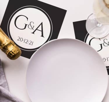 Posavasos personalizado para bodas en blanco y negro - TenVinilo