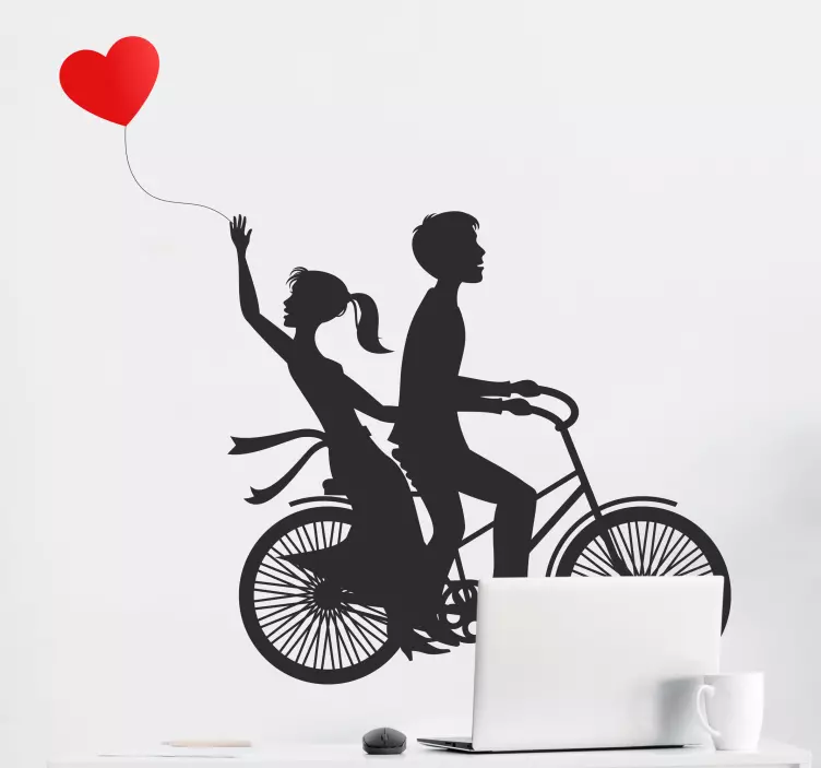 Vinilo amor pareja en moto con globo de corazón - TenVinilo