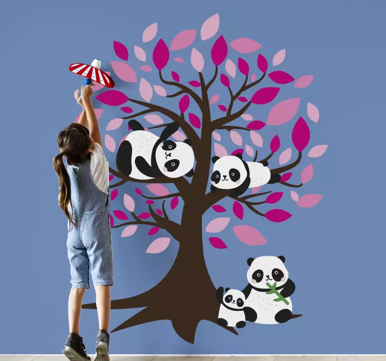 Vinilo infantil árbol con panda niños - TenVinilo
