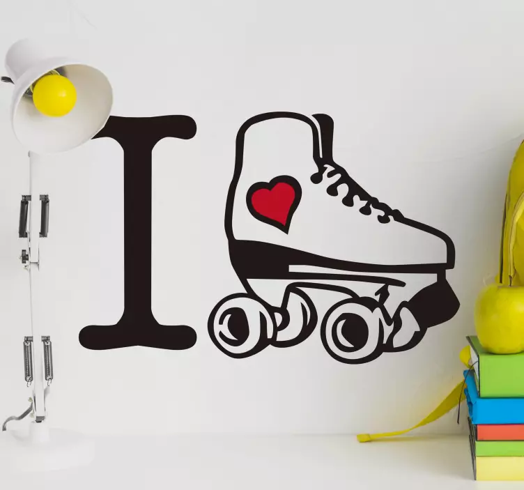 Vinilo infantil con dibujo I love patinetes - TenVinilo