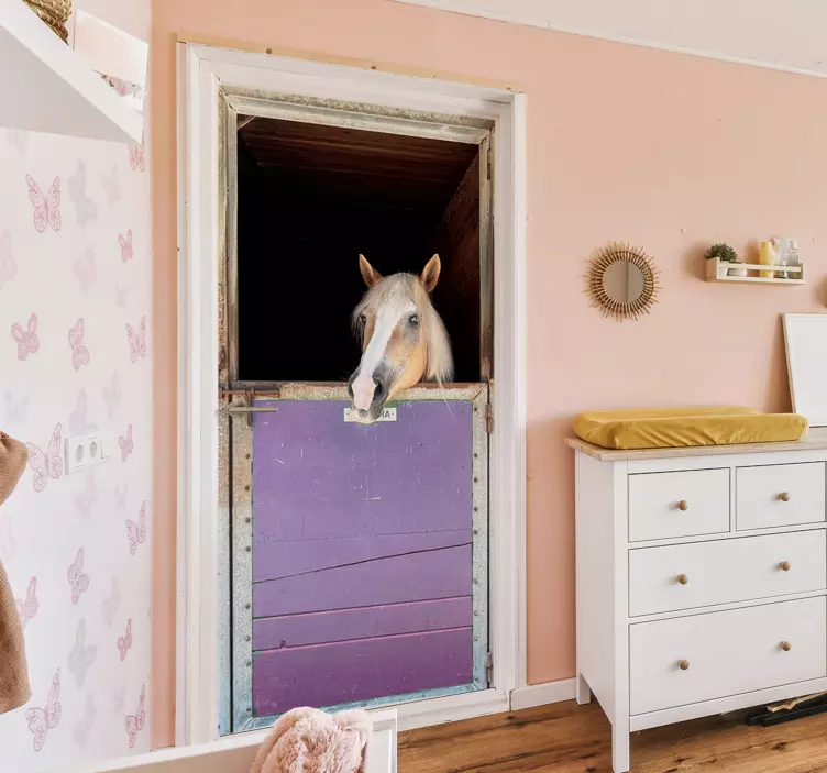 Vinilo para puerta establo de caballo - TenVinilo