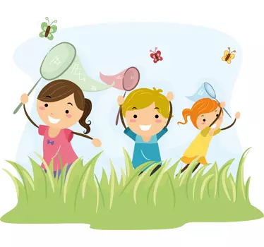Vinilo infantil niños caza mariposas - TenVinilo