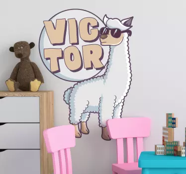 Vinilo habitación infantil llama con nombre - TenVinilo