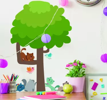 Vinilo animal árbol y cuatro gatos - TenVinilo