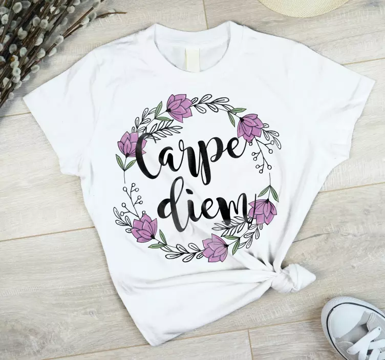 Camiseta personalizada carpe diem floral pattern - TenVinilo
