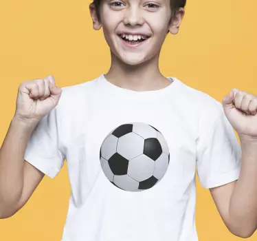 Camiseta niños diversión con balón de fútbol - TenVinilo