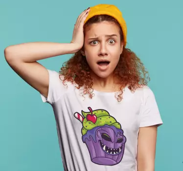 Camiseta niños expresión de cupcake sorprendido - TenVinilo