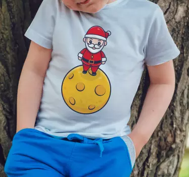 Camiseta niños santa de pie en la luna - TenVinilo