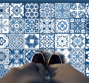 Alfombra vinílica hidráulica patrones azules clásicos - TenVinilo