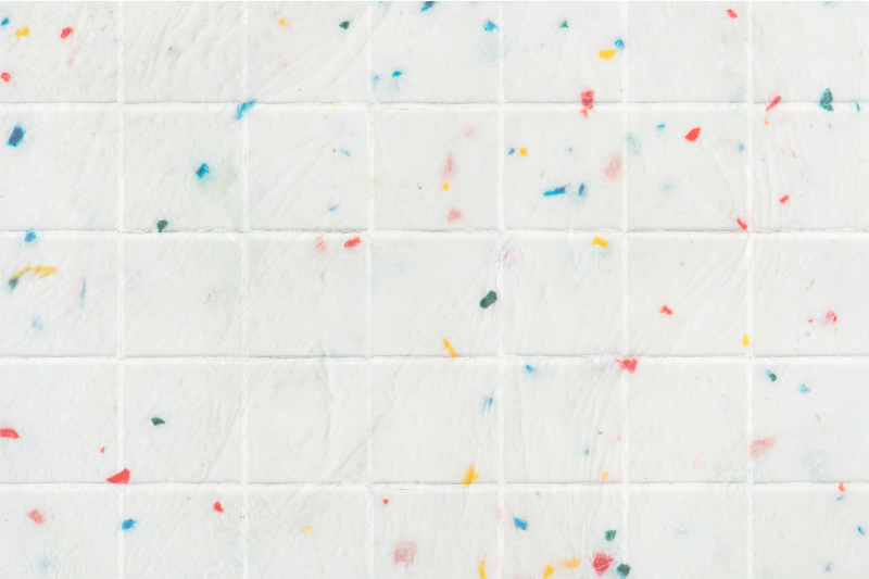 Alfombra vinílica hidráulica patrón de baldosas de terrazo - TenVinilo